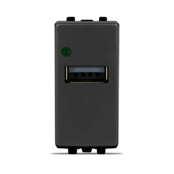 PRISE USB NOIR ALPHA