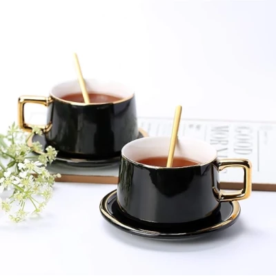 TASSE EN CÉRAMIQUE AVEC SOUCOUPE ET CUILLÈRE COULEURS - 8