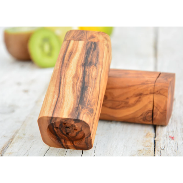 SALIÈRE OU POIVRIÈRE EN BOIS D'OLIVIER KOW