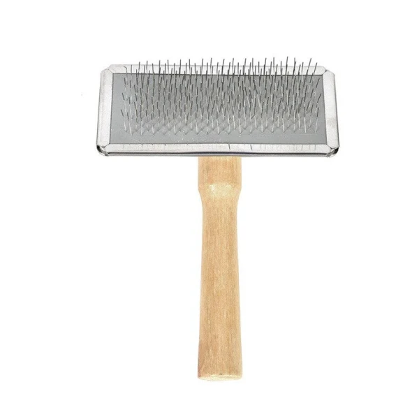 BROSSE CARDE AVEC MANCHE EN BOIS FELICAN