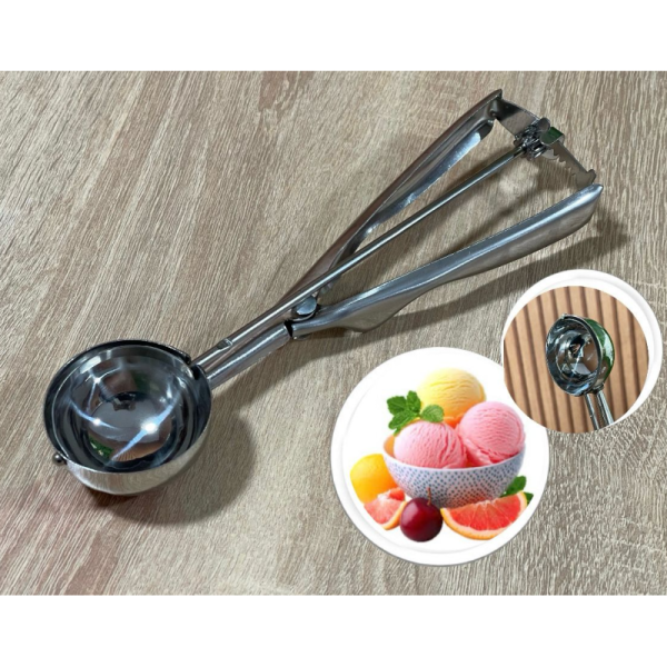 CUILLERE À GLACE EN MÉTAL