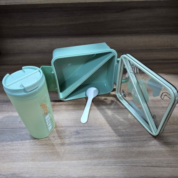 KIT BOÎTE À GOÛTER AVEC CUILLÈRE ET BOUTEILLE EN PLASTIQUE