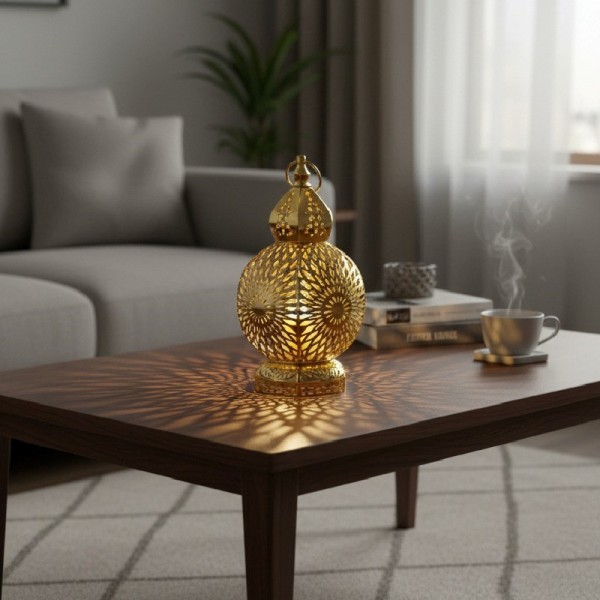 LANTERNE LED DÉCORATIVE "FANOUS RAMADAN" EN MÉTAL DORÈ 13.5*22.5CM