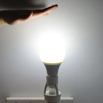 DOUILLE E27 AVEC DÉTECTEUR