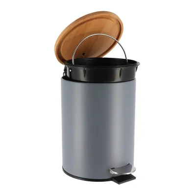 POUBELLE À PÉDALE