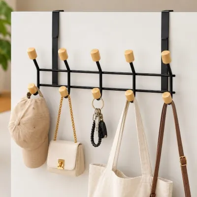 PORTE-MANTEAU SUSPENDU À LA PORTE