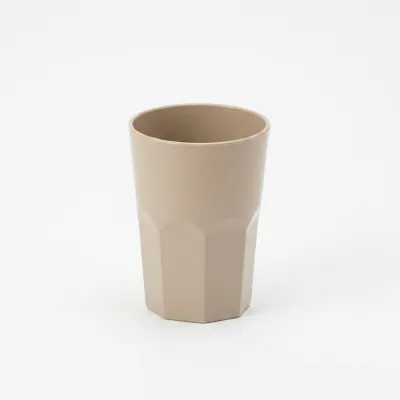 GOBELET EN PLASTIQUE