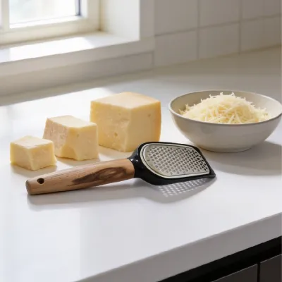 RÂPE À FROMAGE
