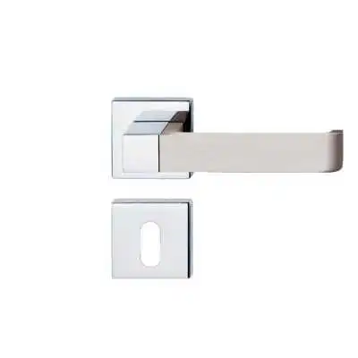 POIGNEE DE PORTE AVEC ROSACE 905586 TROU DE CLE CHROME-SATINE DELIA
