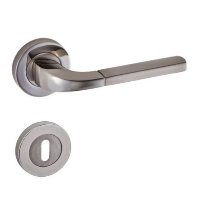 POIGNEE DE PORTE ROSACE BERAT TROU DE CLE SATINE-CHROME DOGANLAR