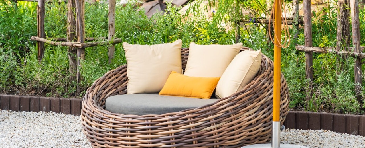 Comment entretenir et prolonger la durée de vie de votre mobilier de jardin 