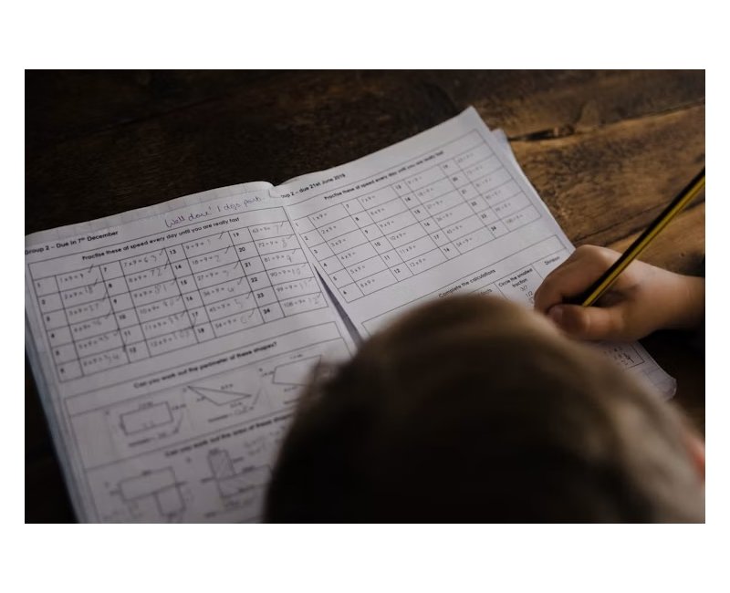 Coin devoirs enfant : comment bien l'organiser pour la rentrée