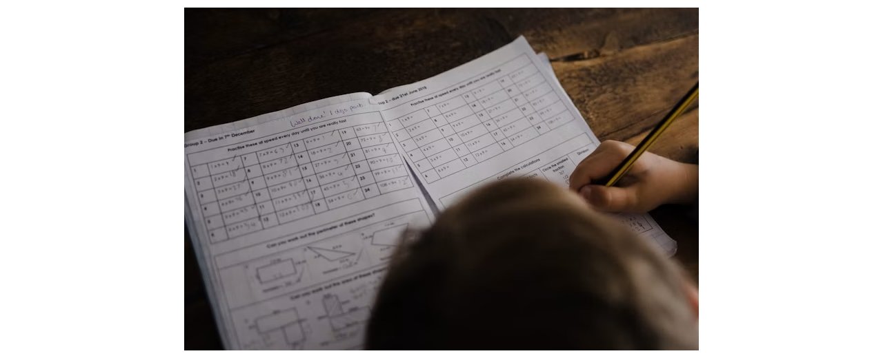 Coin devoirs enfant : comment bien l'organiser pour la rentrée
